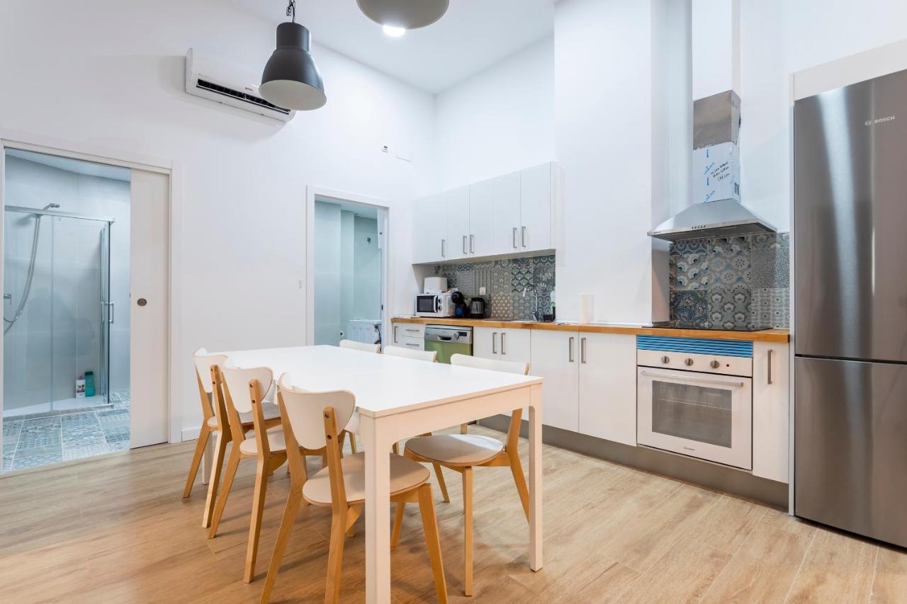 Ferienwohnung 10 Pax, Ac, Wifi Gratis, Ciudad Artes Y Ciencias Valencia Exterior foto